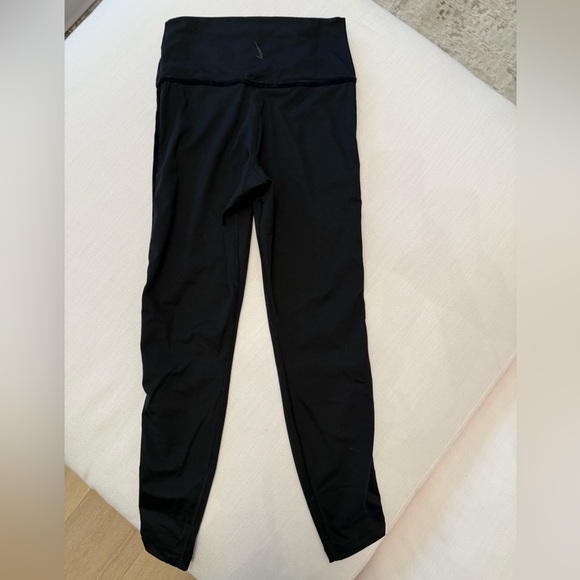 Nike Dri-Fit leggings velvet trim black size small - Picture 4 of 6